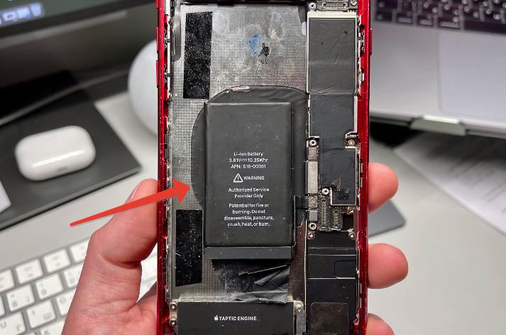 Половина батареи от iPhone X