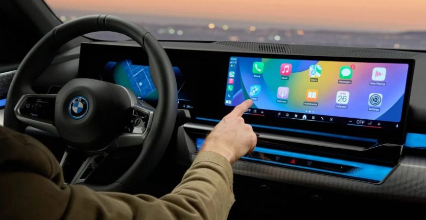 Apple CarPlay Ultra