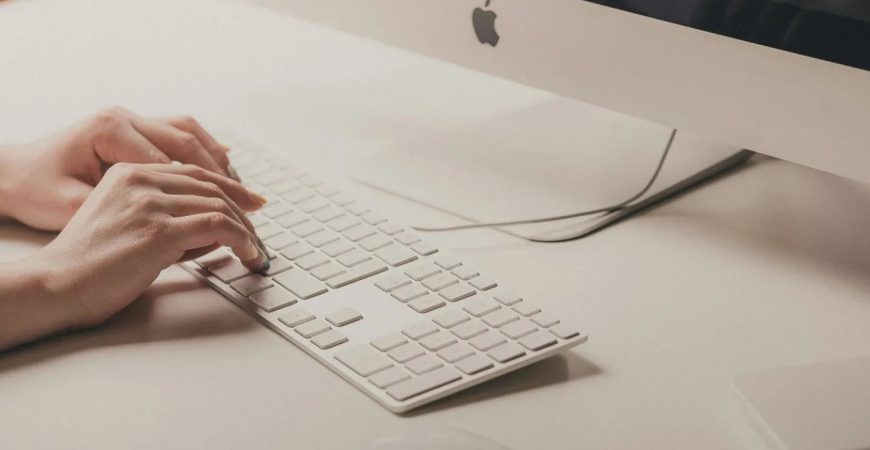 Клавиатура Apple