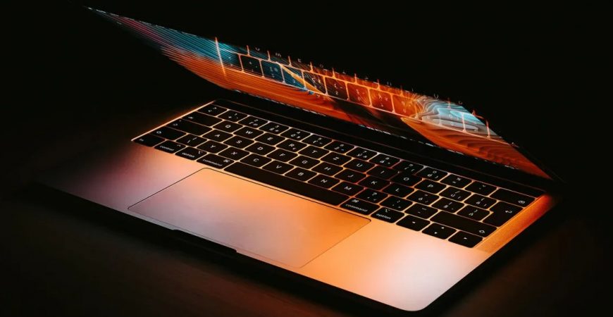 MacBook Ultra